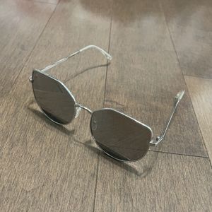 Reflective sunglasses